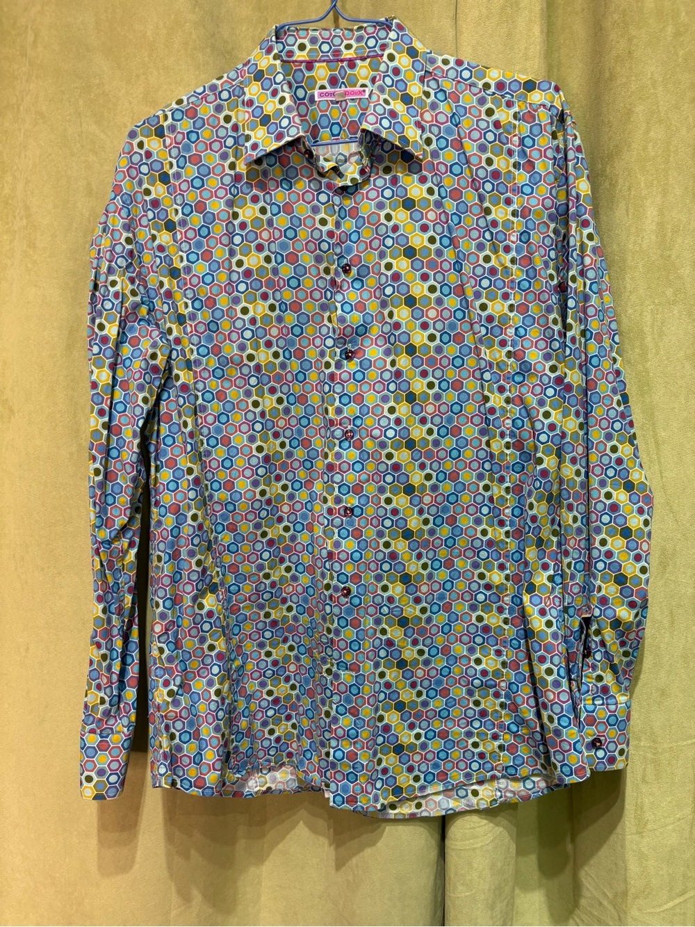 Coton Doux
Men’s Multi-Color Geo-Print Long-Sleeve Button-Down Shirt